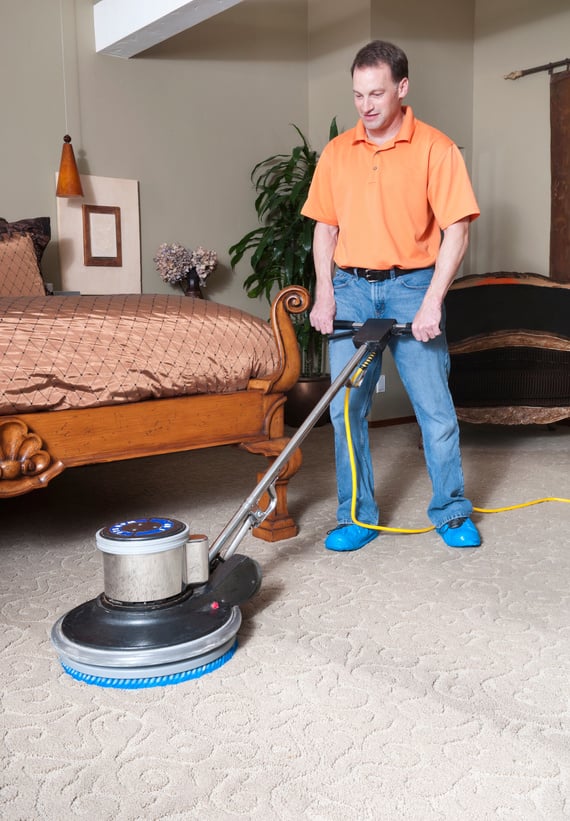 Professional Carpet Cleaner Using Scrubber